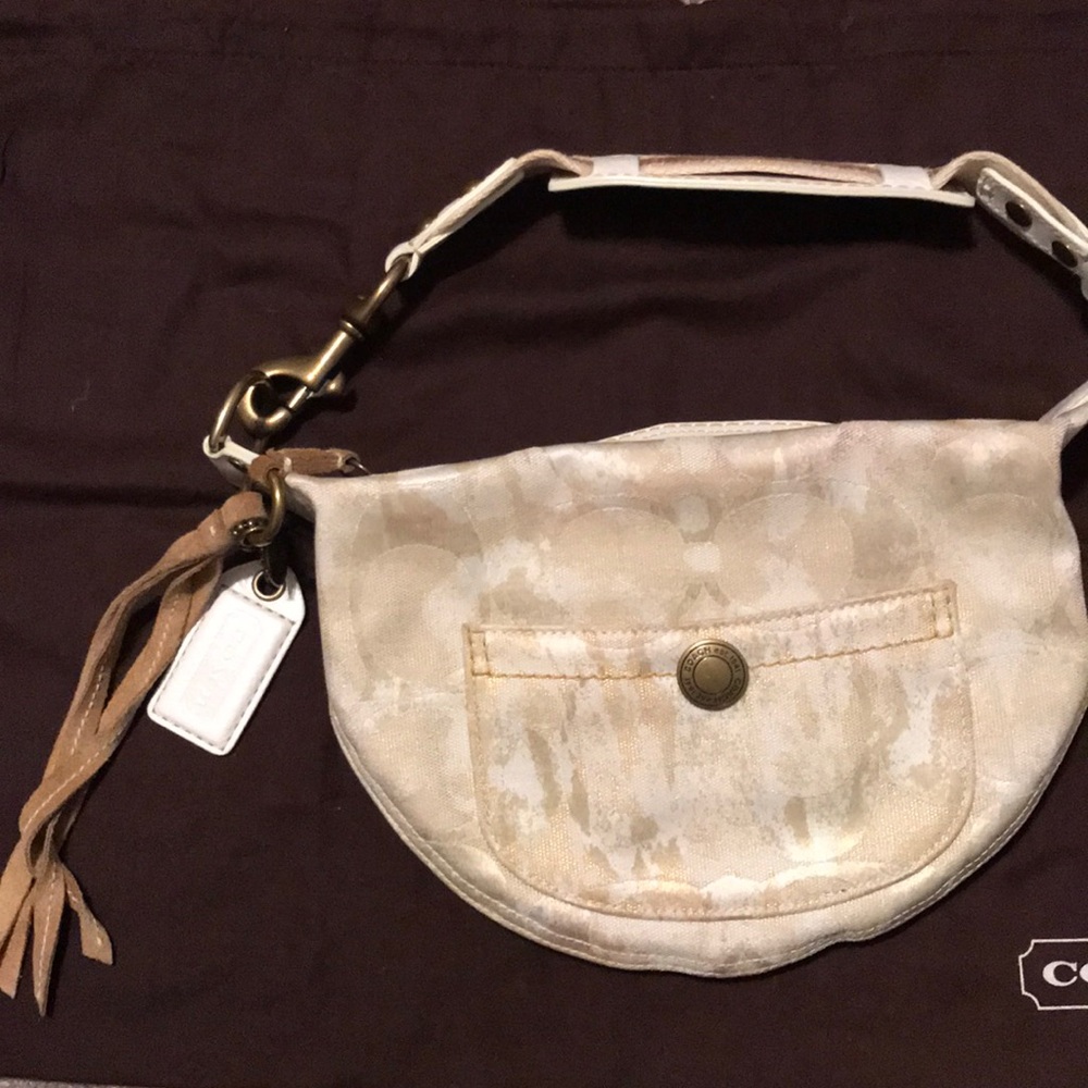 Authentic Coach small size shoulder bag